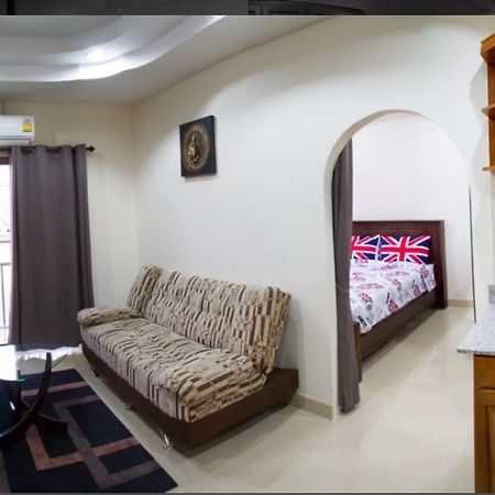Junior Apartment Pattaya Esterno foto